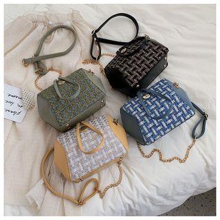 Shell Chain Crossbody Bag
