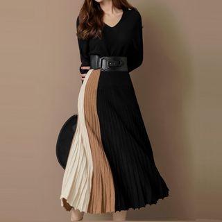 Color-block Pleated Knit Long Dress