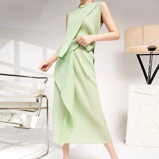 Sleeveless Asymmetrical Top / Midi A-line Skirt