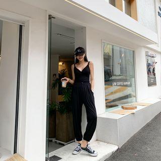 Invert-pleat Jogger Pants