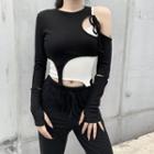 Asymmetric Cold-shoulder Cropped T-shirt