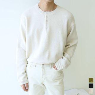 Buttoned-neckline Boxy Sweater