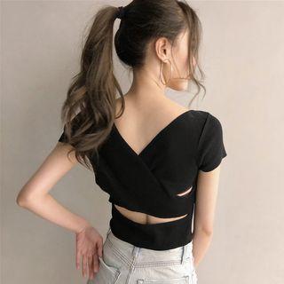 Short-sleeve Cut-out Back Crop T-shirt