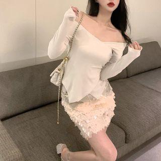 Off-shoulder Wrapped Crop T-shirt / Sequined Mini Skirt