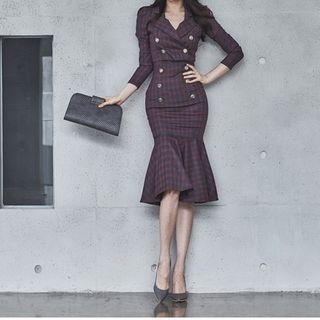 Set: Plaid Sleeveless Mermaid Sheath Dress + Cropped Double-breasted Blazer