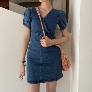 Short-sleeve V-neck Slim-fit Denim Dress