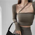 Asymmetrical Square-neck Crop T-shirt