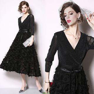 Sequined V-neck 3/4-sleeve Midi A-line Dress