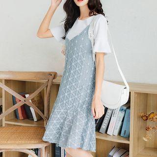 Set: Short-sleeve T-shirt + Spaghetti Strap Midi Printed Dress