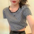 Checkerboard Pattern Cropped T-shirt T-shirt - Checkerboard - Black & White - One Size