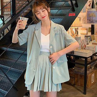 Short-sleeve Single-breasted Blazer / High Waist Pleated Skirt / V-neck Camisole Top