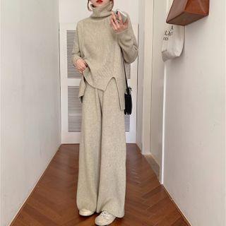 Plain Turtleneck Knit Top / Straight Cut Knit Pants