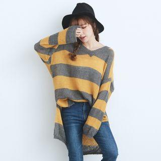 V-neck Striped Loose-fit Slit Side Dip Back Knit Top