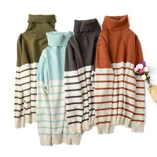 Long Sleeve Turtle Neck Stripe Knit Top