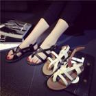 Loop-toe Strappy Flat Sandals