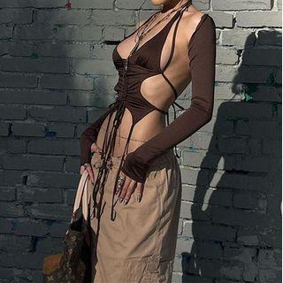 Plain Long Sleeve Halter Open-back Cropped T-shirt