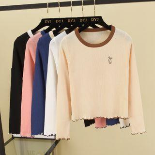 Rabbit Embroidered Cropped Knit Top