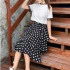 Lace Trim Short Sleeve T-shirt / Dotted Skirt