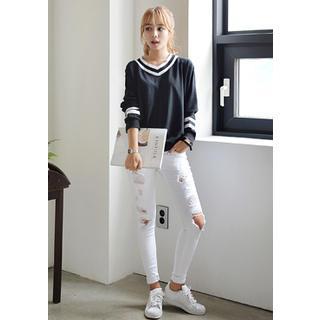 V-neck Contrast-trim Pullover