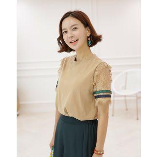 Contrast-trim Lace-sleeve Top