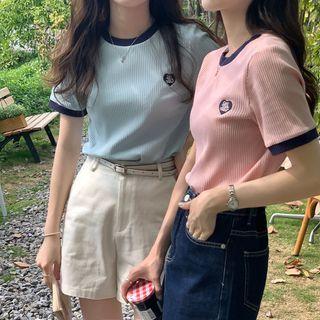 Short-sleeve Color Block Heart Embroidered Top