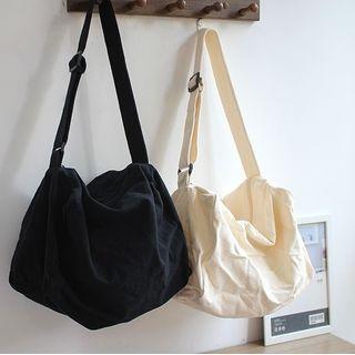 Plain Canvas Zip Crossbody Bag