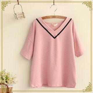 V-neck Ribbon Trim T-shirt