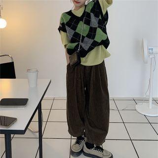 T-shirt / Knit Vest / Wide-leg Pants
