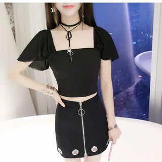 Set: Off-shoulder Short-sleeve Top + Zip Pencil Skirt