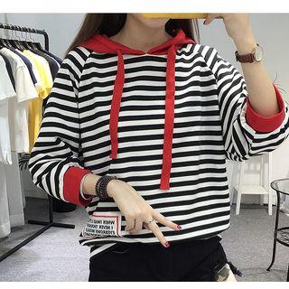 Hooded 3/4 Sleeve Sweatshirt