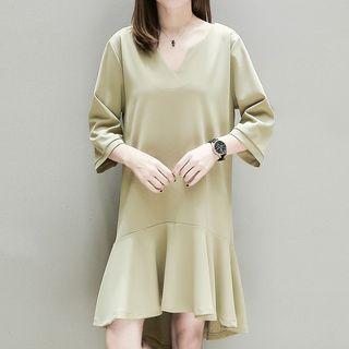 3/4-sleeve Notch Neck Shift Dress