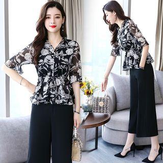 Set: Floral Elbow-sleeve Blouse + Crop Wide Leg Pants