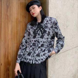 Long-sleeve Floral Print Plaid Blouse
