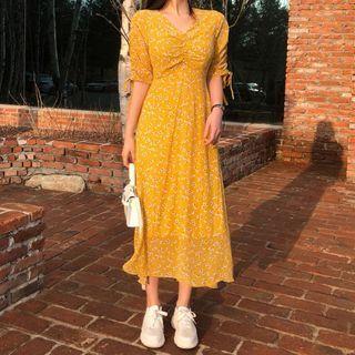 Short-sleeve Floral Printed Ruffled Dress
