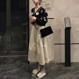 Dot Slim-fit Cardigan / Plain A-line Skirt
