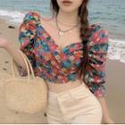Floral V-neck Puff-sleeve Cropped Blouse