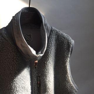 High-neck Dumble Zip Vest