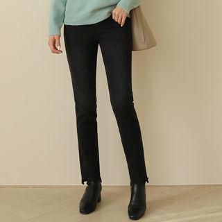 Cutout-hem Fleece-lined Straight-cut Jeans