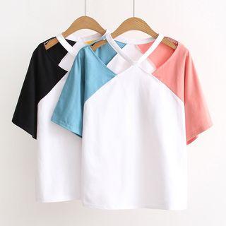 Short-sleeve Cutout Color Block T-shirt