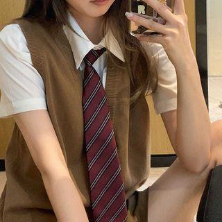 Set: Short-sleeve Tie Neck Shirt + Knit Vest