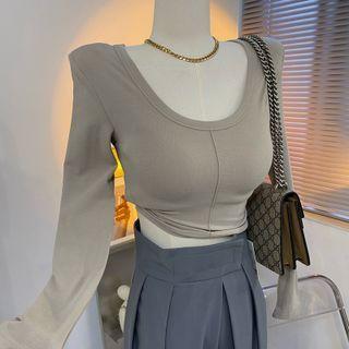 Long-sleeve Shoulder Padded Crop Top
