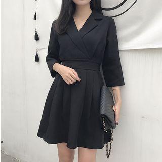Plain 3/4 Sleeve Notch Lapel Dress