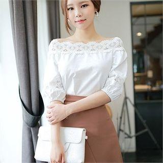 Off-shoulder Lace-detailed Blouse