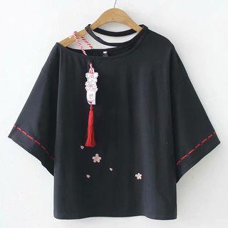 Sakura Embroidered Short-sleeve T-shirt Black - One Size