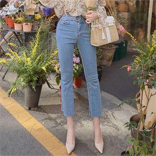 Belted Washed Boot-cut Jeans