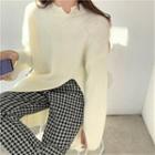 Long-sleeve Side-slit Knit Sweater / Houndstooth Slit Pants