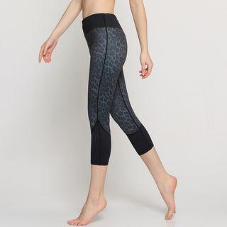 Leopard Print Cropped Sports Leggings