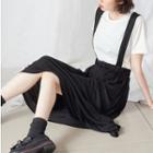 Set: Plain Short-sleeve T-shirt + Midi Suspender Skirt Black - One Size