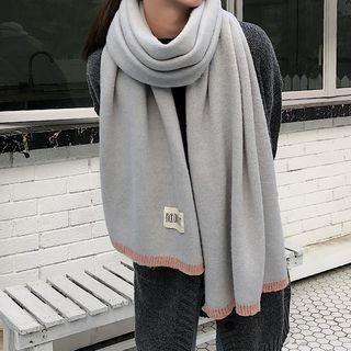 Contrast Trim Neck Scarf