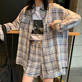 Set: Long-sleeve Plaid Shirt + Wide-leg Shorts Set - One Size